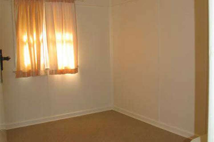 Fifth view of Homely unit listing, 4/8 Burke Street, Golden Beach QLD 4551