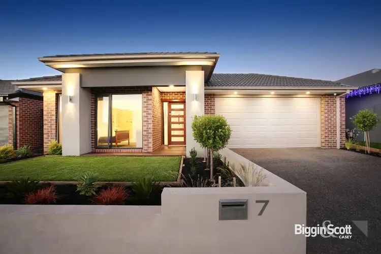 7 Cazaly Way, Cranbourne West VIC 3977