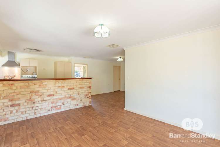 Second view of Homely house listing, 7 Yardley Court, Usher WA 6230