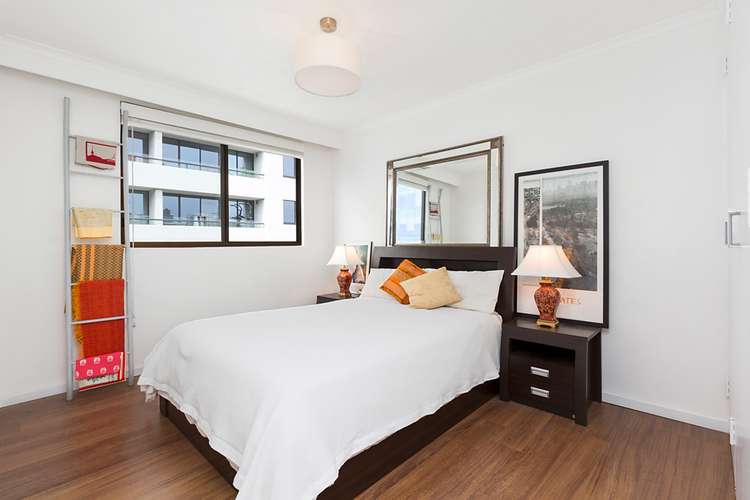 Third view of Homely apartment listing, 43/27 Queens Road, Melbourne VIC 3004