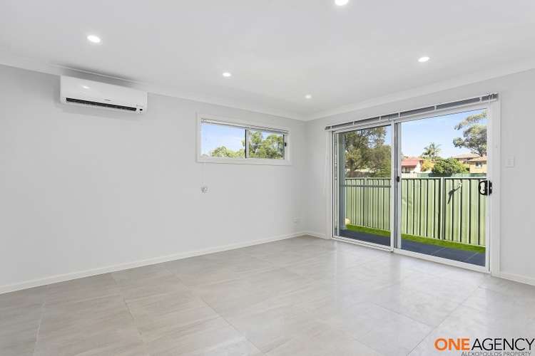 Fifth view of Homely flat listing, 1a Startop Place, Ambarvale NSW 2560