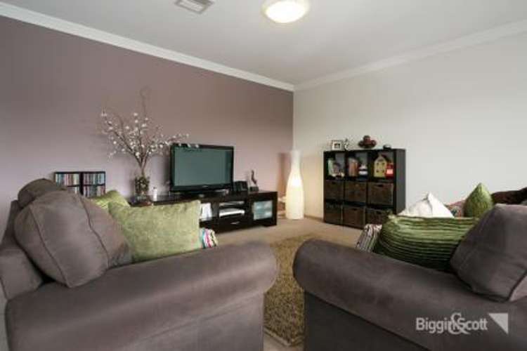 Fourth view of Homely townhouse listing, 27 Woiwurung Crescent, Coburg VIC 3058