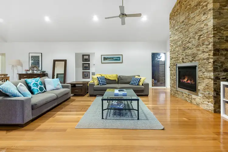 15a Blakiston Grove, Rye VIC 3941