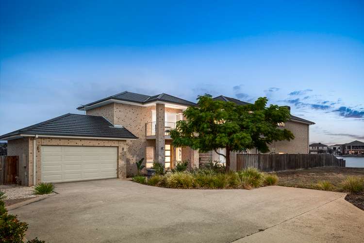 12 Rhode Island Close, Point Cook VIC 3030