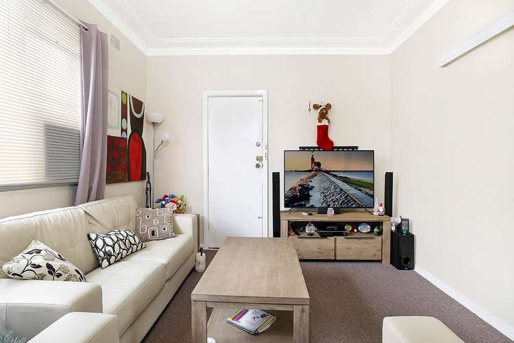 Second view of Homely unit listing, 1/20 Banksia Avenue, Windang NSW 2528