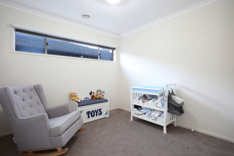 Fifth view of Homely house listing, 5 Artfield Street, Cranbourne East VIC 3977