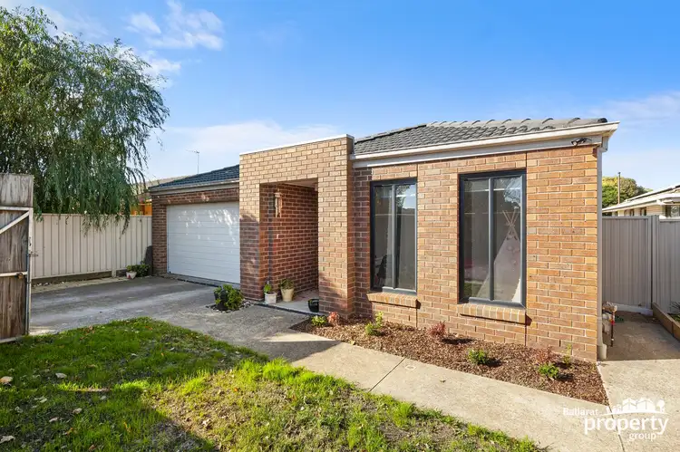 22 Howe Street, Miners Rest VIC 3352