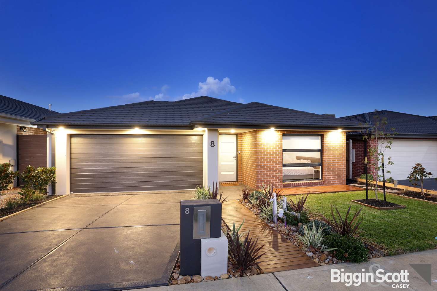 Main view of Homely house listing, 8 Bernfae Avenue, Clyde VIC 3978