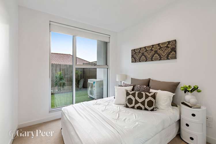 Fifth view of Homely apartment listing, 2/220 Burke Road, Glen Iris VIC 3146