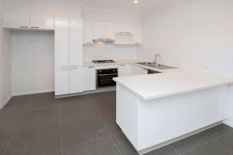Fifth view of Homely townhouse listing, 5/39 William Street, Greensborough VIC 3088
