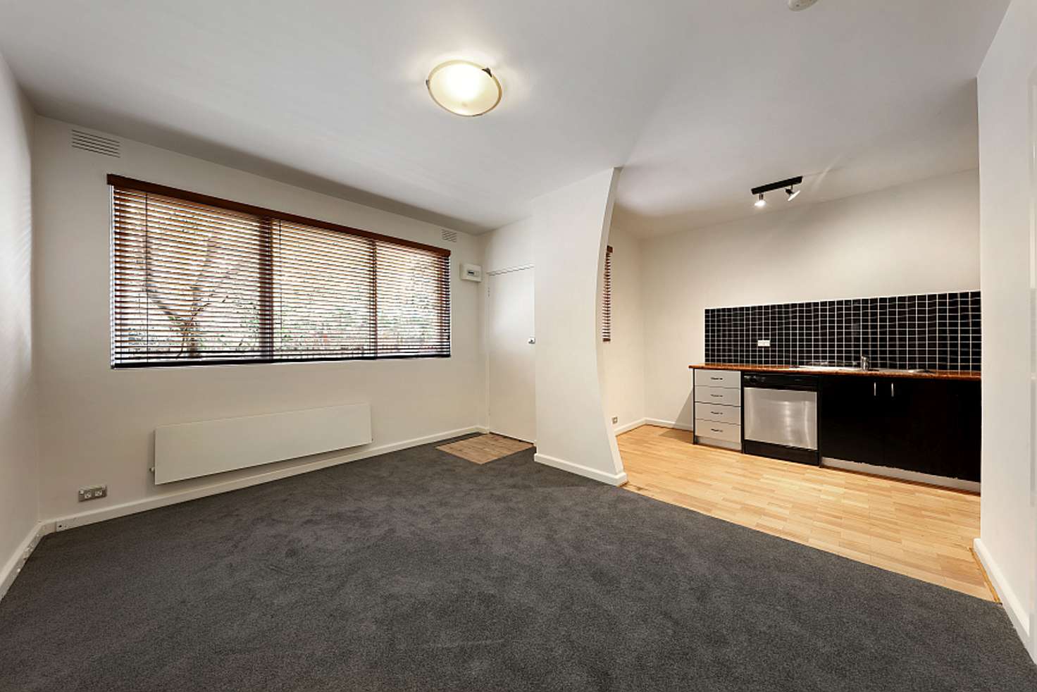 Main view of Homely unit listing, 2/100 Henry Street, Prahran VIC 3181