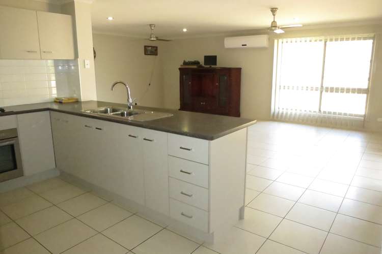 Second view of Homely house listing, 4 Flinders Court, Gracemere QLD 4702