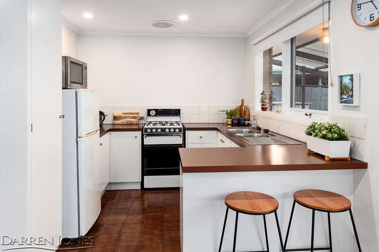 Fourth view of Homely unit listing, 2/272 Grimshaw Street, Watsonia North VIC 3087