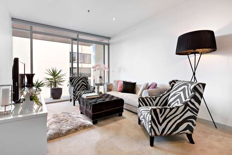 Main view of Homely apartment listing, 905/1 Roy Street, Melbourne VIC 3004