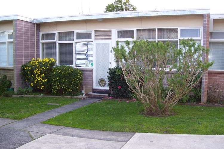 Main view of Homely unit listing, 2/6 Rosella Avenue, Boronia VIC 3155
