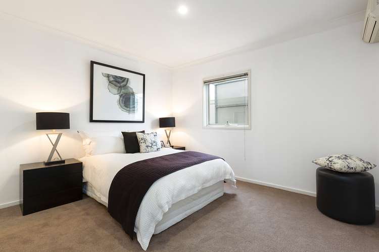 Second view of Homely apartment listing, 25/7-29 Little Palmerston Street, Carlton VIC 3053
