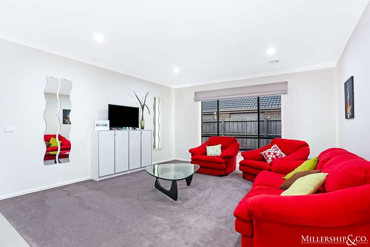 Fifth view of Homely house listing, 10 Gumleaf Avenue, Mernda VIC 3754