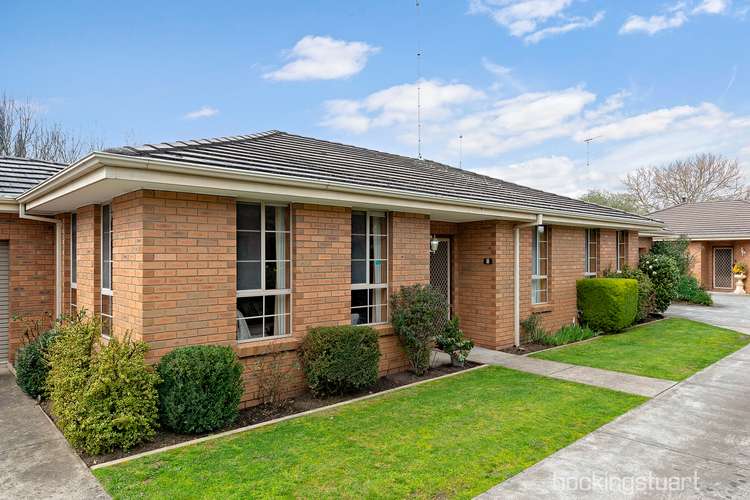 Main view of Homely townhouse listing, 2/5 Gnarr Street, Lake Wendouree VIC 3350