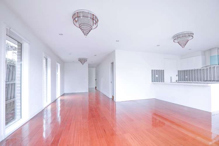 Third view of Homely house listing, 1/7 Ashby Court, Chadstone VIC 3148
