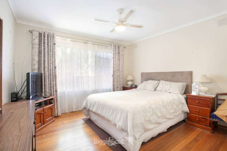 Sixth view of Homely house listing, 33 Silvertop Crescent, Frankston North VIC 3200