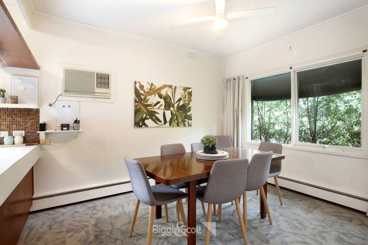 Fourth view of Homely house listing, 10 Ilora Court, Glen Waverley VIC 3150