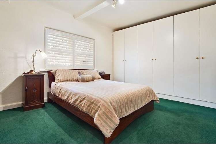 Third view of Homely apartment listing, 3/33 Queens Road, Melbourne VIC 3004