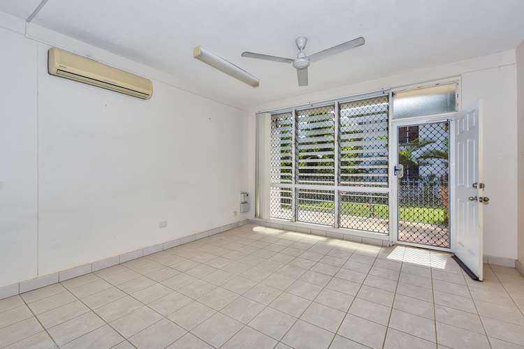 Fourth view of Homely house listing, 2/5 Hinkler Crescent, Fannie Bay NT 820