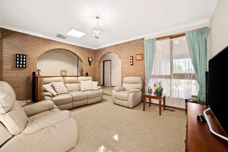 Second view of Homely house listing, 3 Ardmore Court, Macleod VIC 3085