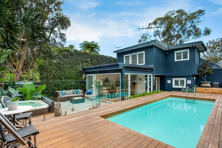 37 Stirgess Avenue, Curl Curl NSW 2096
