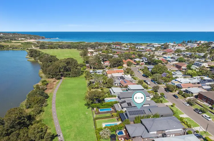 20 Stewart Avenue, Curl Curl NSW 2096