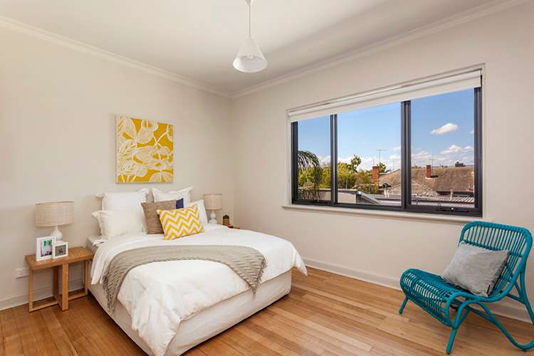 Fifth view of Homely apartment listing, 8/33 Pine Avenue, Elwood VIC 3184