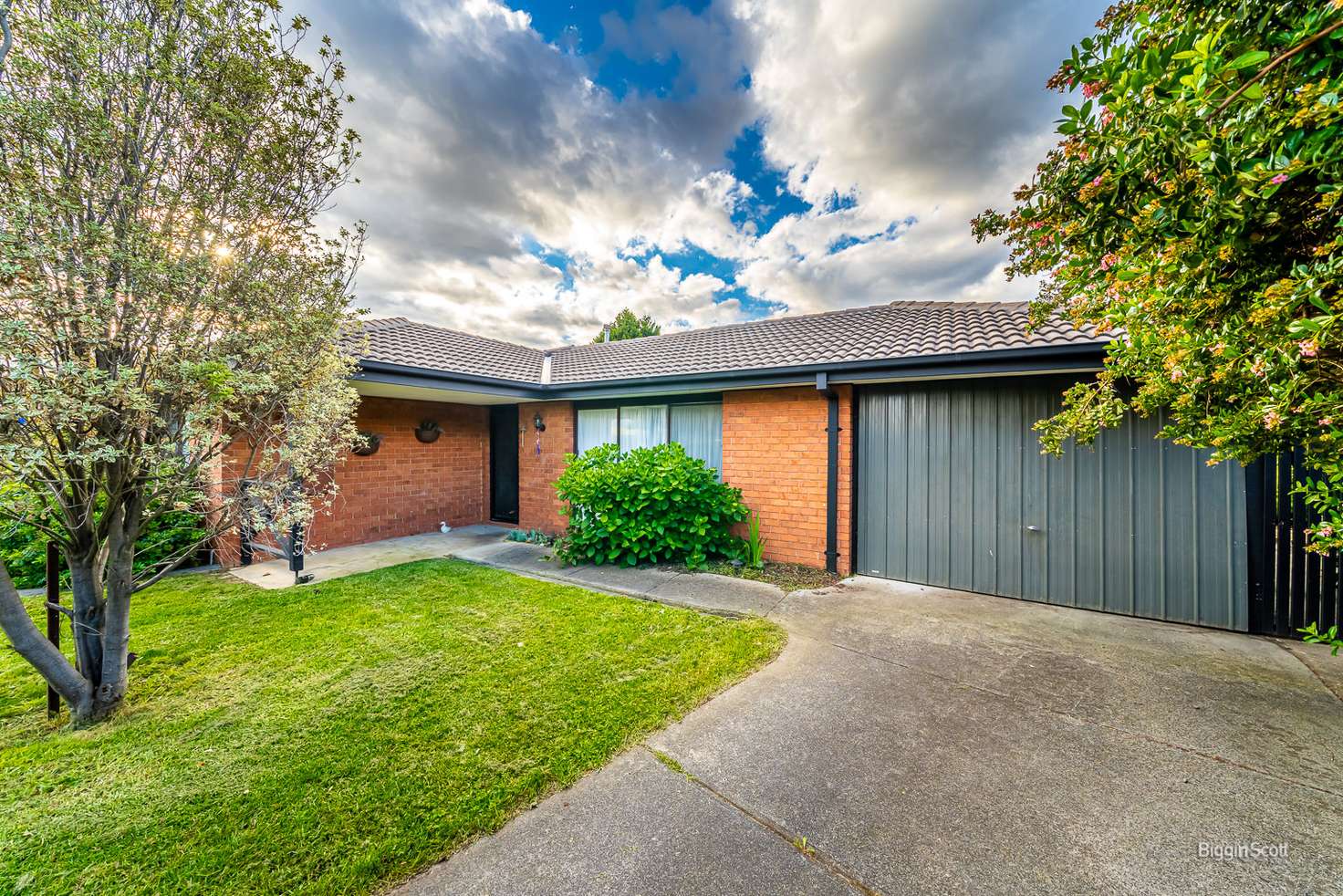 Main view of Homely house listing, 10 Lincoln Avenue, Bayswater VIC 3153
