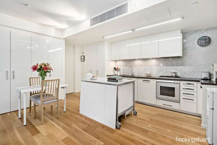 Fifth view of Homely apartment listing, 6/2A Tiuna Grove, Elwood VIC 3184