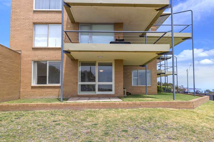 Third view of Homely townhouse listing, 2/1 Esplanade, Frankston VIC 3199