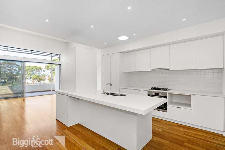 Main view of Homely townhouse listing, 6 Abrahams Drive, Mentone VIC 3194