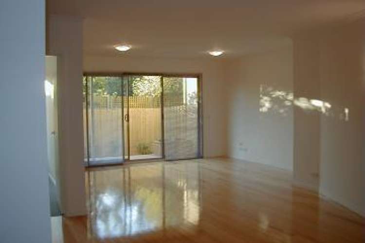 Fourth view of Homely apartment listing, 4/1537 Malvern Road, Glen Iris VIC 3146