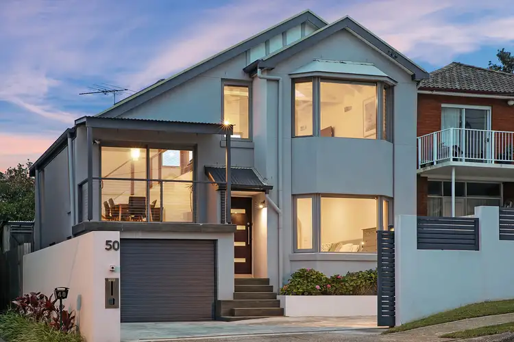 50 Griffin Road, North Curl Curl NSW 2099