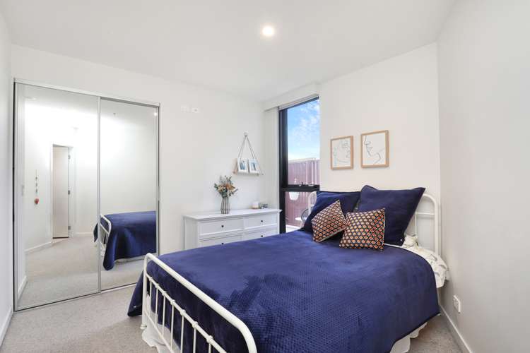 Fifth view of Homely apartment listing, 23/3 Snake Gully Drive, Bundoora VIC 3083