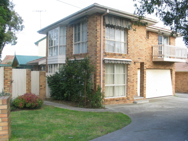 Main view of Homely townhouse listing, 1/16 Cresswell Crescent, Mitcham VIC 3132