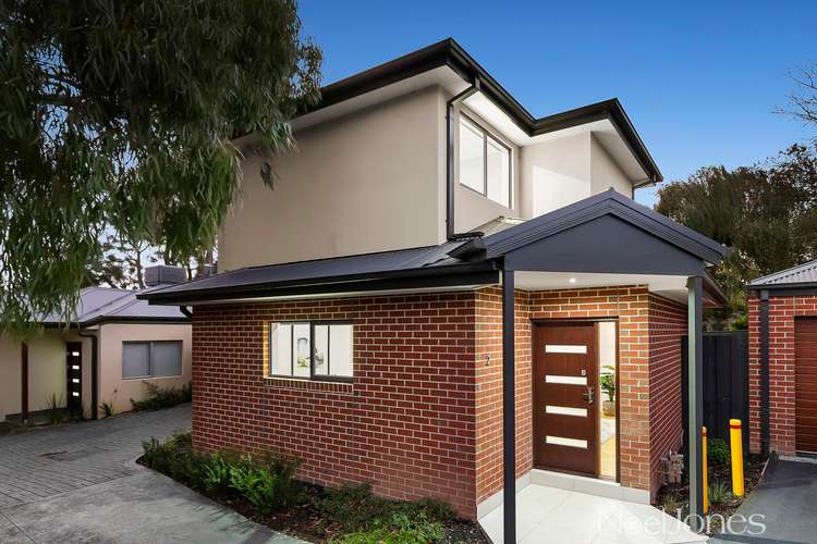 Main view of Homely townhouse listing, 2/37 Ainslie Park Avenue, Croydon VIC 3136