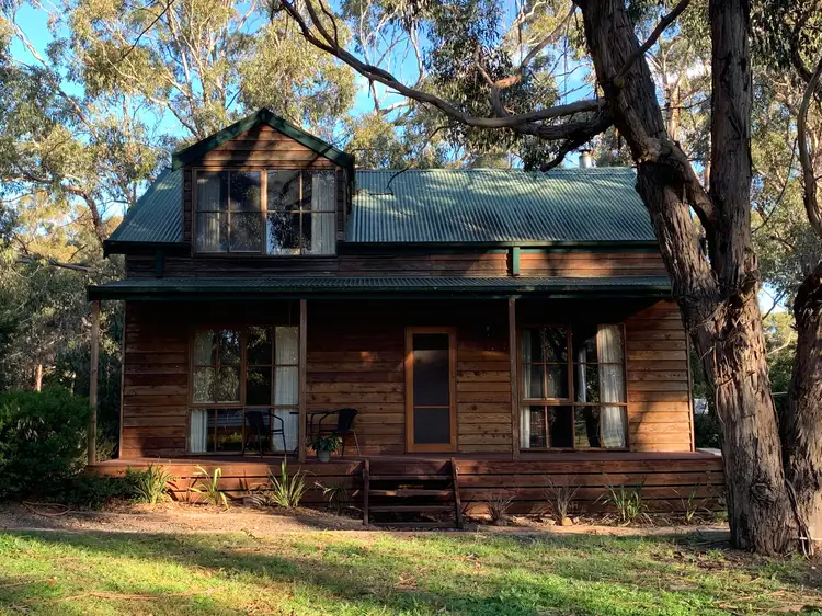 1555 Daylesford Malmsbury Road