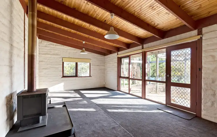 359 Limestone Road
