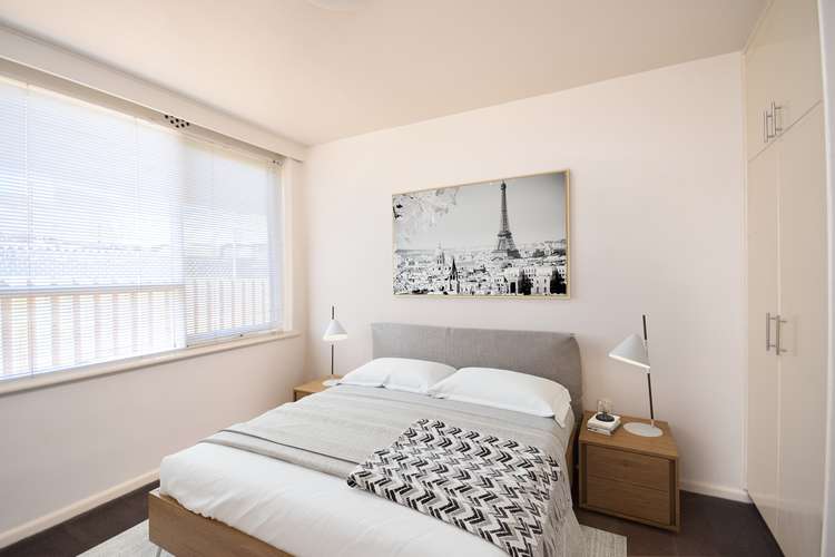 Main view of Homely apartment listing, 2/10 Charnwood Grove, St Kilda VIC 3182