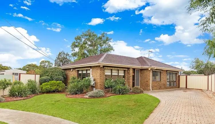 6 Owen Court