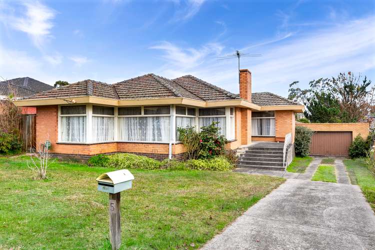 Main view of Homely house listing, 5 Aminga Avenue, Doncaster East VIC 3109