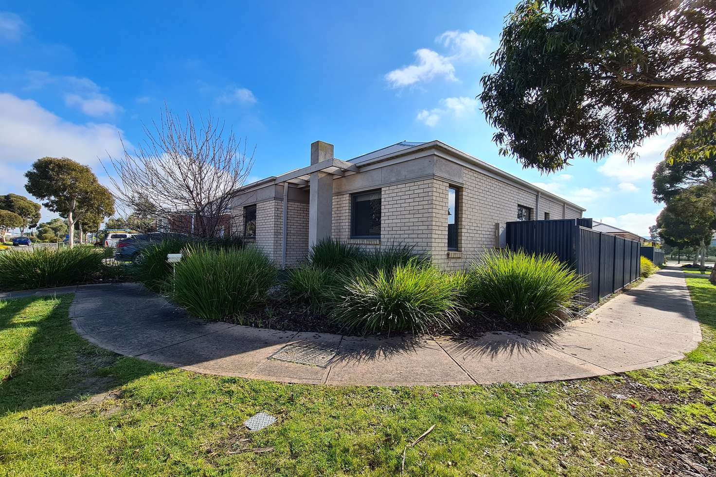 Main view of Homely house listing, 6 Dianella Close, Pakenham VIC 3810