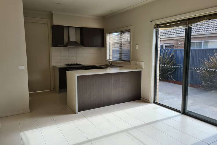 Third view of Homely house listing, 6 Dianella Close, Pakenham VIC 3810