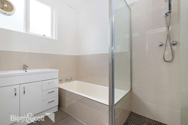 Fourth view of Homely apartment listing, 3/5 The Avenue, Windsor VIC 3181