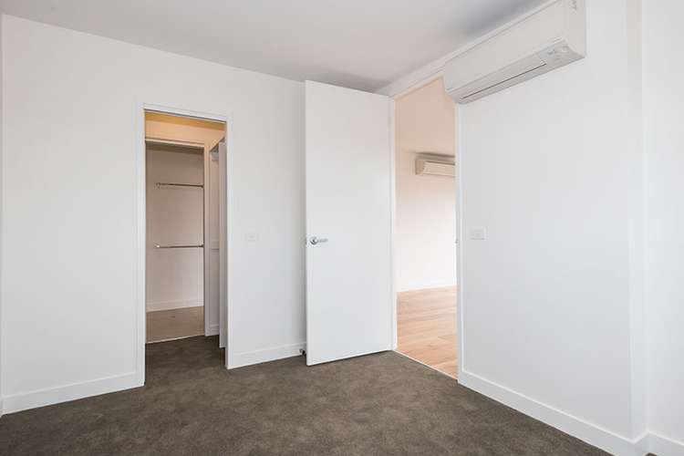 Fifth view of Homely apartment listing, 203/131 Parkers Road, Parkdale VIC 3195