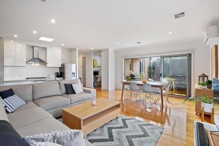 Main view of Homely unit listing, 2 Mountain Lane, Ringwood VIC 3134